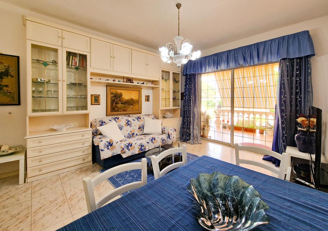 Murphy Holiday Homes - Residenza Nadia Ла-Маддалена Екстер'єр фото
